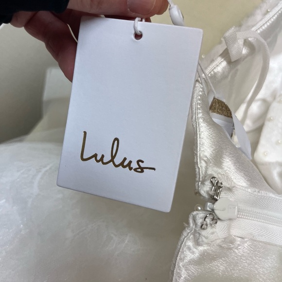 NWT Lulus XL white lace pearl beaded bodice wedding dress - Picture 9 of 15